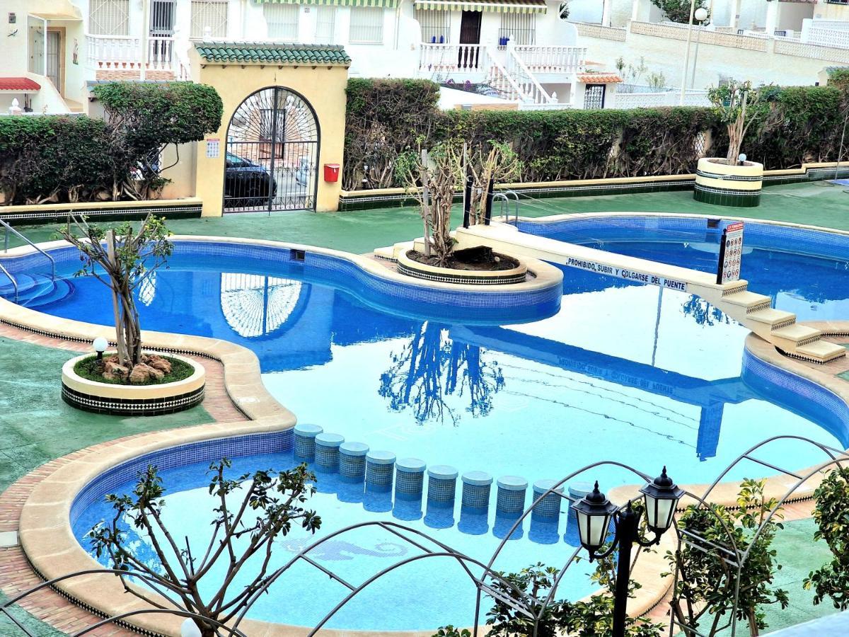 Cozy Apartment With Sea View Torrevieja Dış mekan fotoğraf