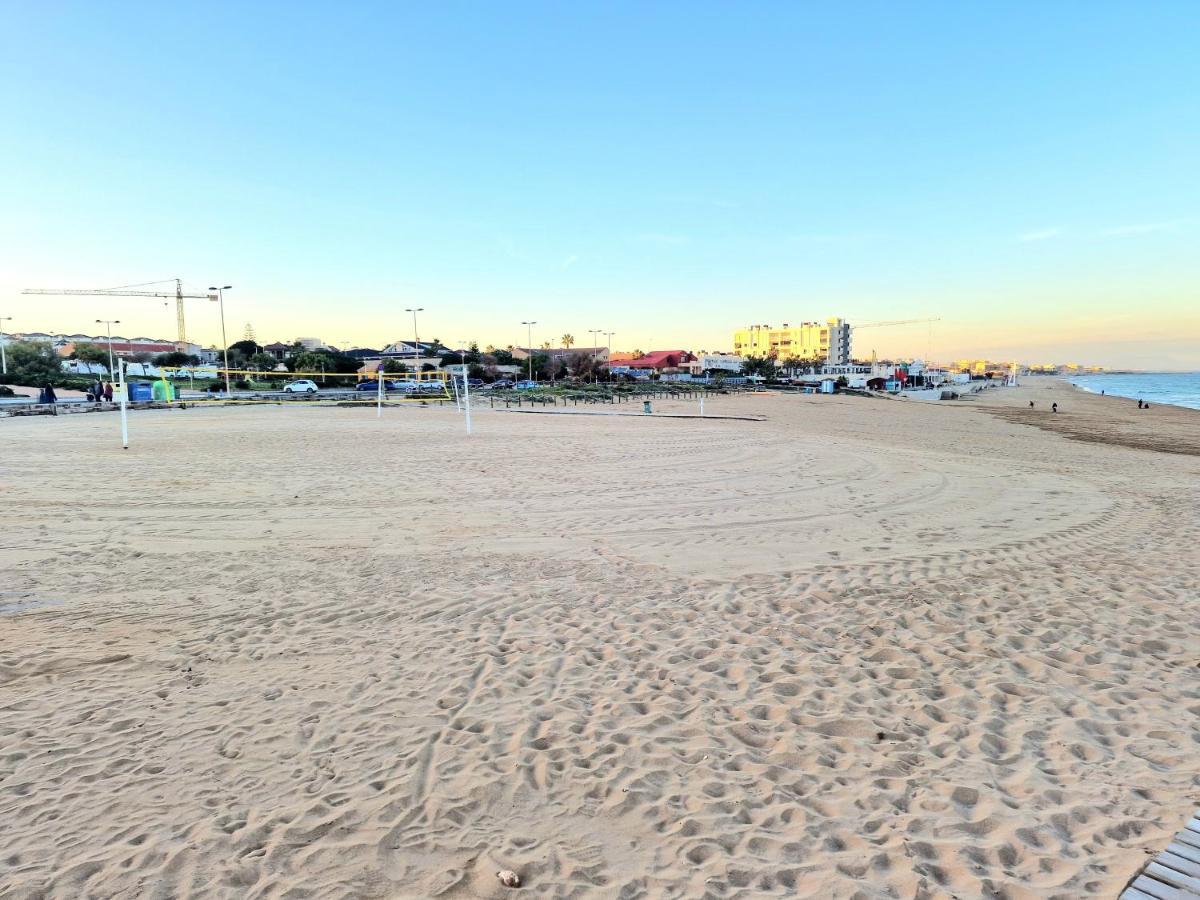 Cozy Apartment With Sea View Torrevieja Dış mekan fotoğraf